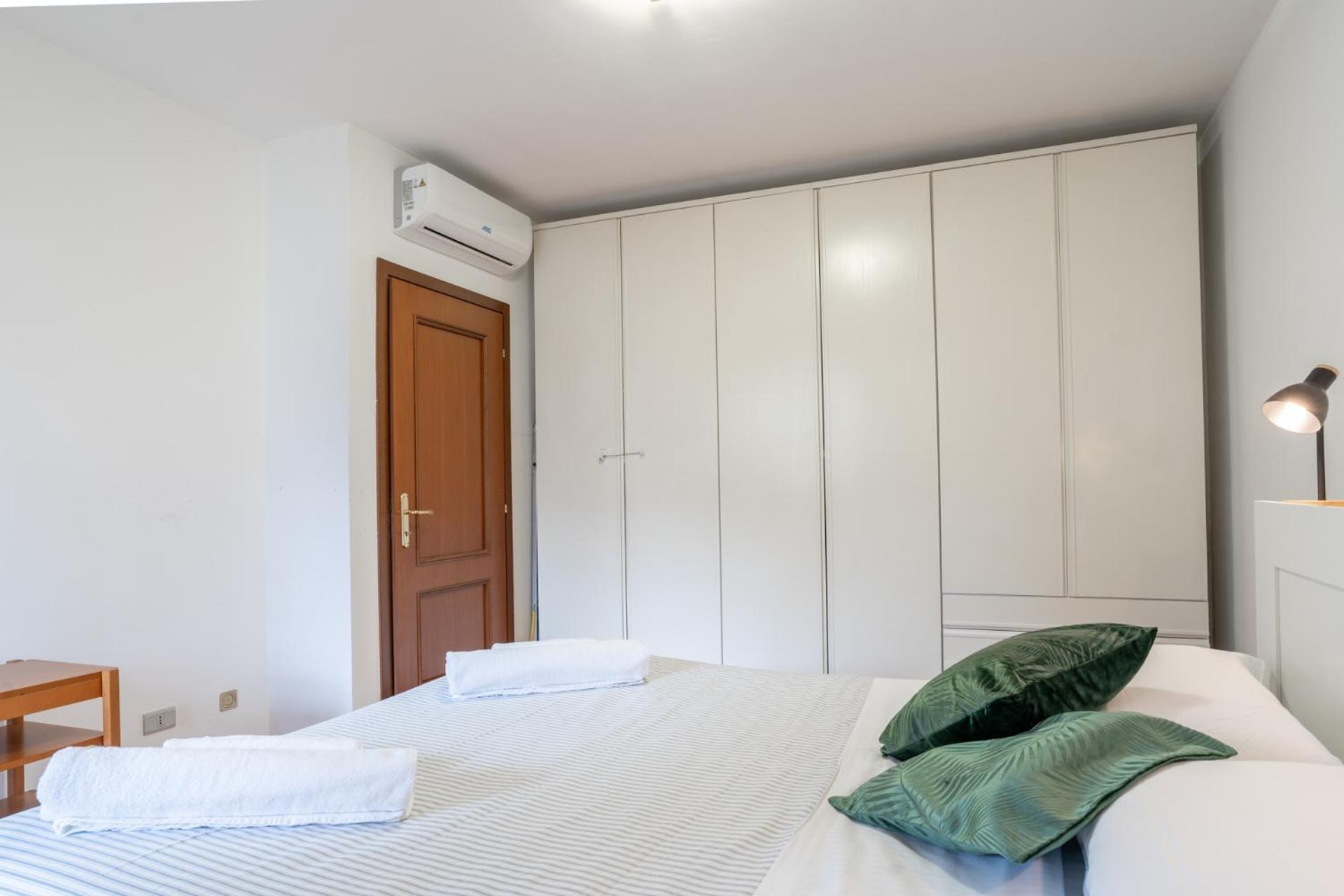Spacious Bright Apartment Near City Center And Como Lake With Air Conditioning Lecco Exterior photo