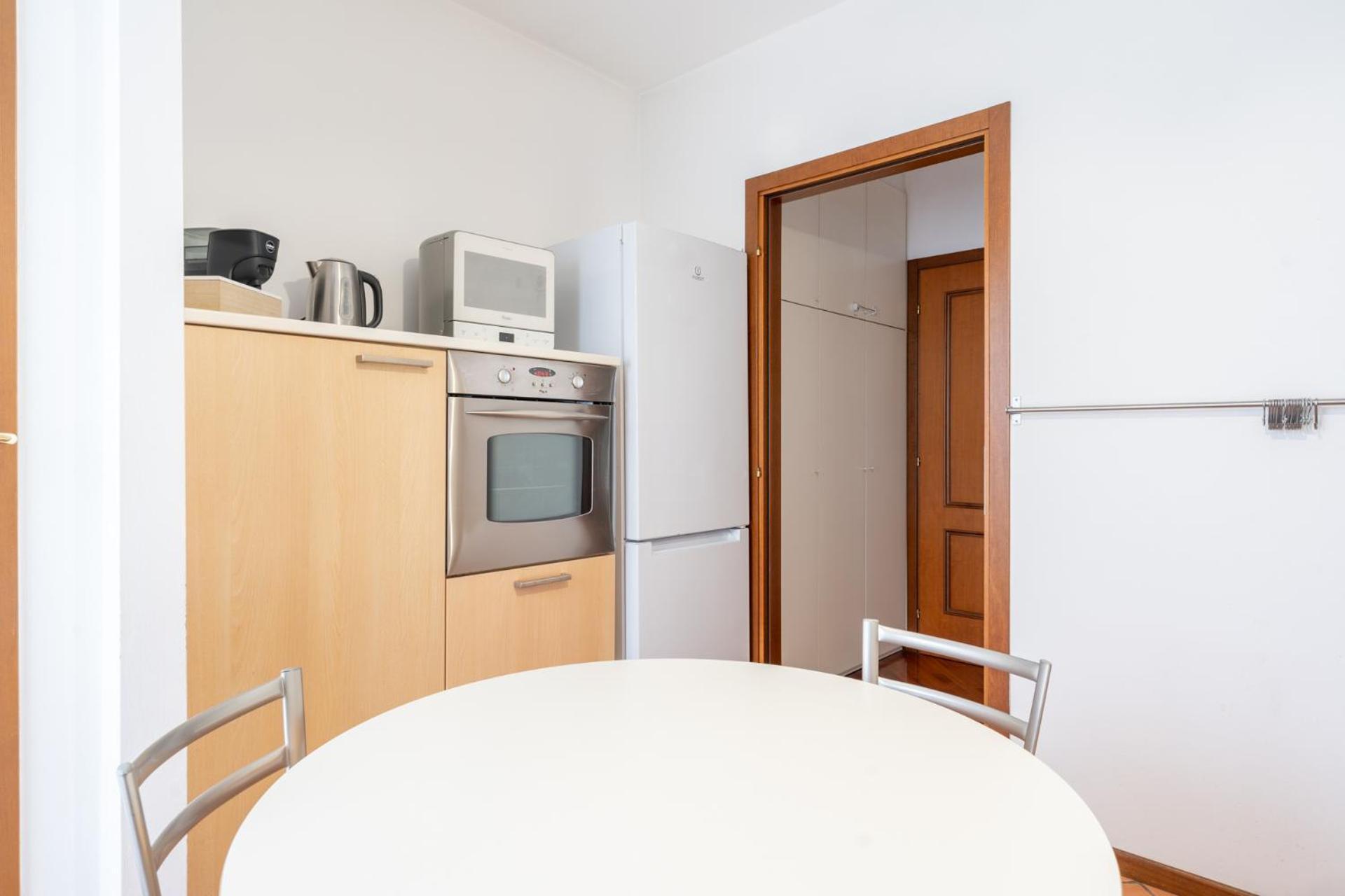 Spacious Bright Apartment Near City Center And Como Lake With Air Conditioning Lecco Exterior photo