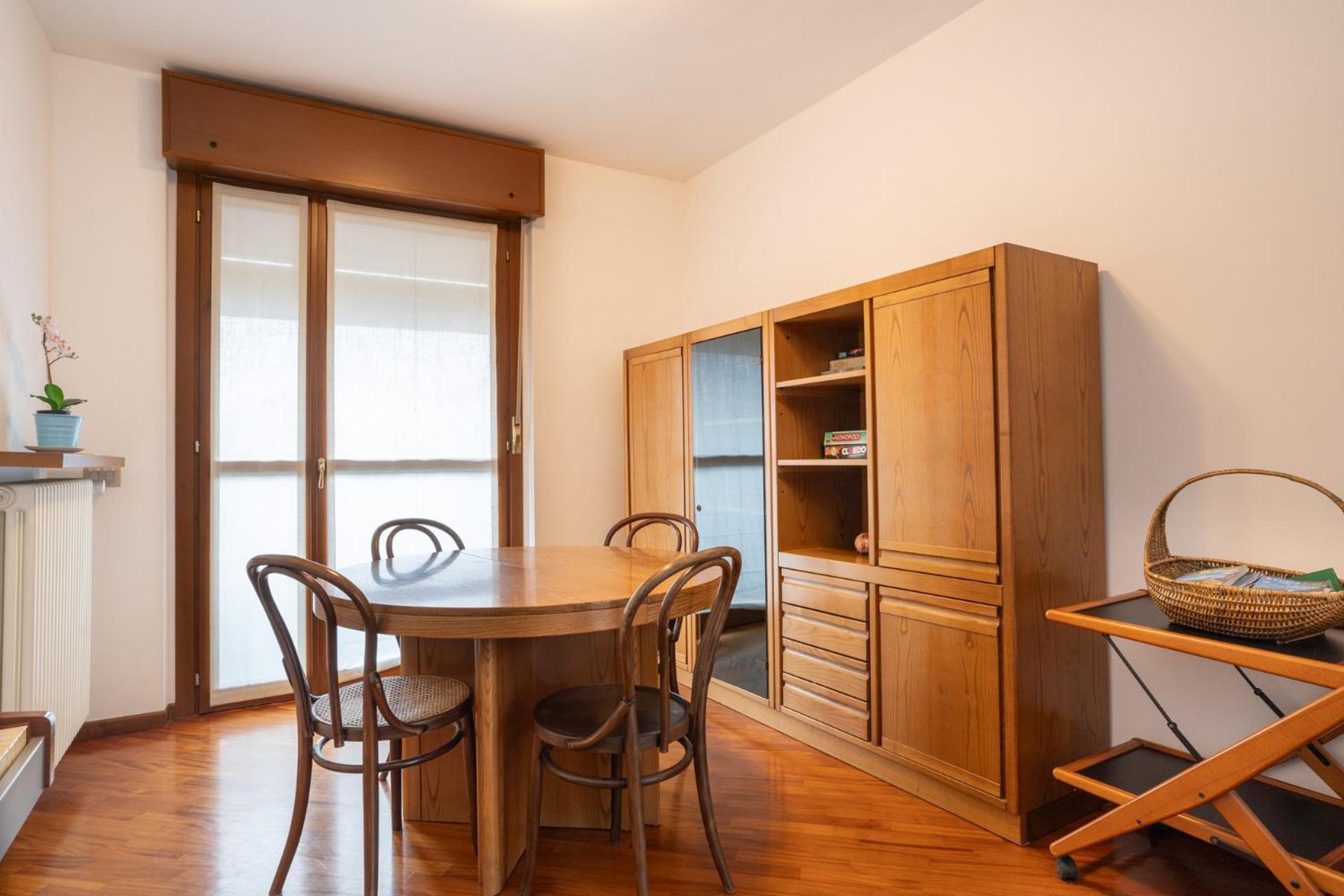 Spacious Bright Apartment Near City Center And Como Lake With Air Conditioning Lecco Exterior photo